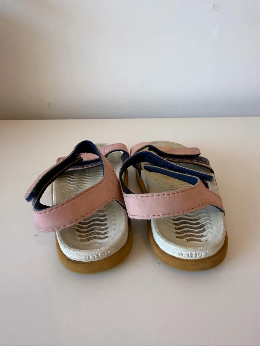 Native Kids Pink Hook-and-Loop Sandals with Cushioned Footbed toddler 6
